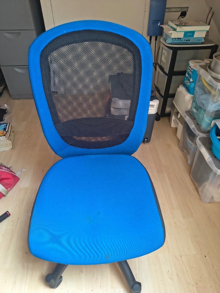 Ikea bureaustoel vilgot, Huis en Inrichting, Bureaustoelen, Ophalen of Verzenden, Zo goed als nieuw, Blauw, Bureaustoel
