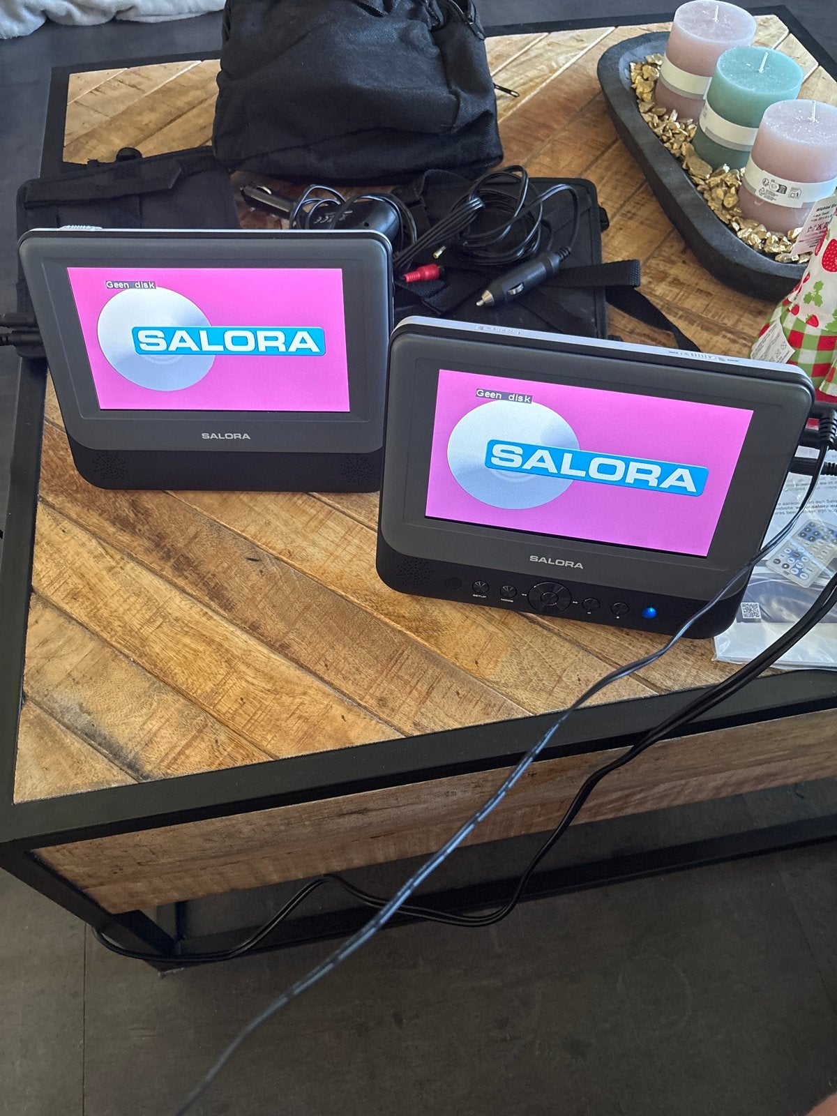 Salora Portable DVD Speler Set - Ideaal voor Autovakantie, Draagbaar, Zo goed als nieuw, Ophalen, Overige merken