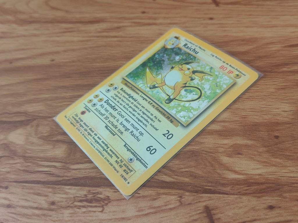 Pokémon Kaart Raichu 80 IP 14/102 Holo Base Set, Hobby en Vrije tijd, Verzamelkaartspellen | Pokémon, Gebruikt, Losse kaart, Foil