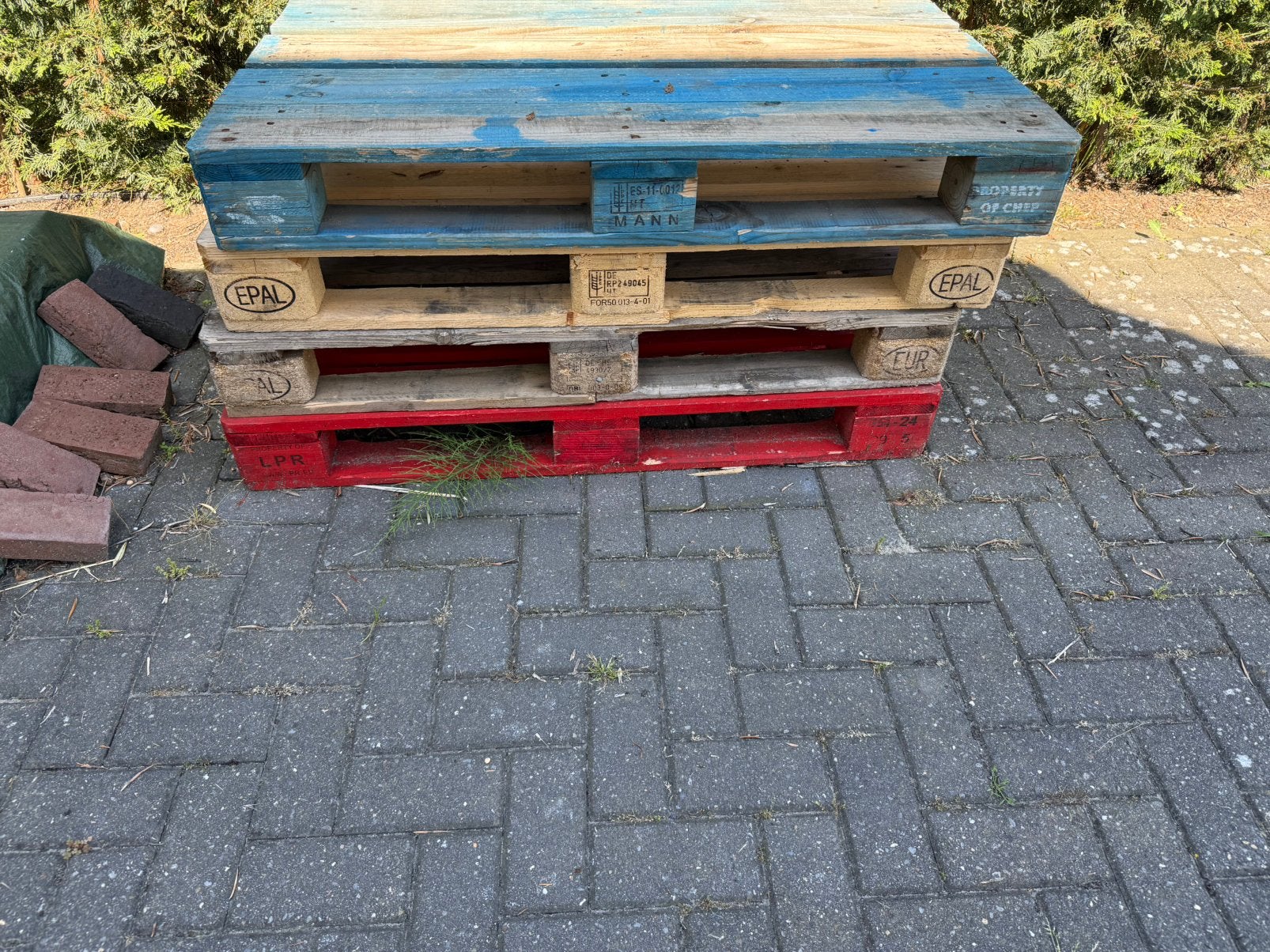 Euro pallet 4 stuks gratis af te halen, Ophalen, Zo goed als nieuw, 50 mm of meer, Minder dan 200 cm