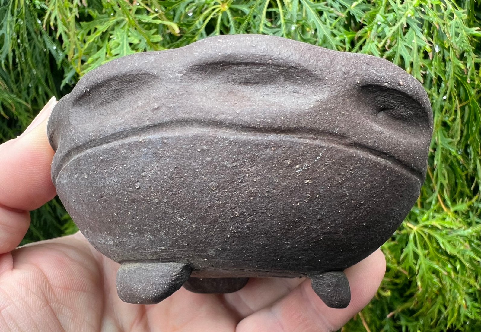 Bonsai pot handgemaakt bruin ongeglazuurd gemerkt 10,8x9,8x5, Rond, Ophalen of Verzenden, Zo goed als nieuw, Aardewerk