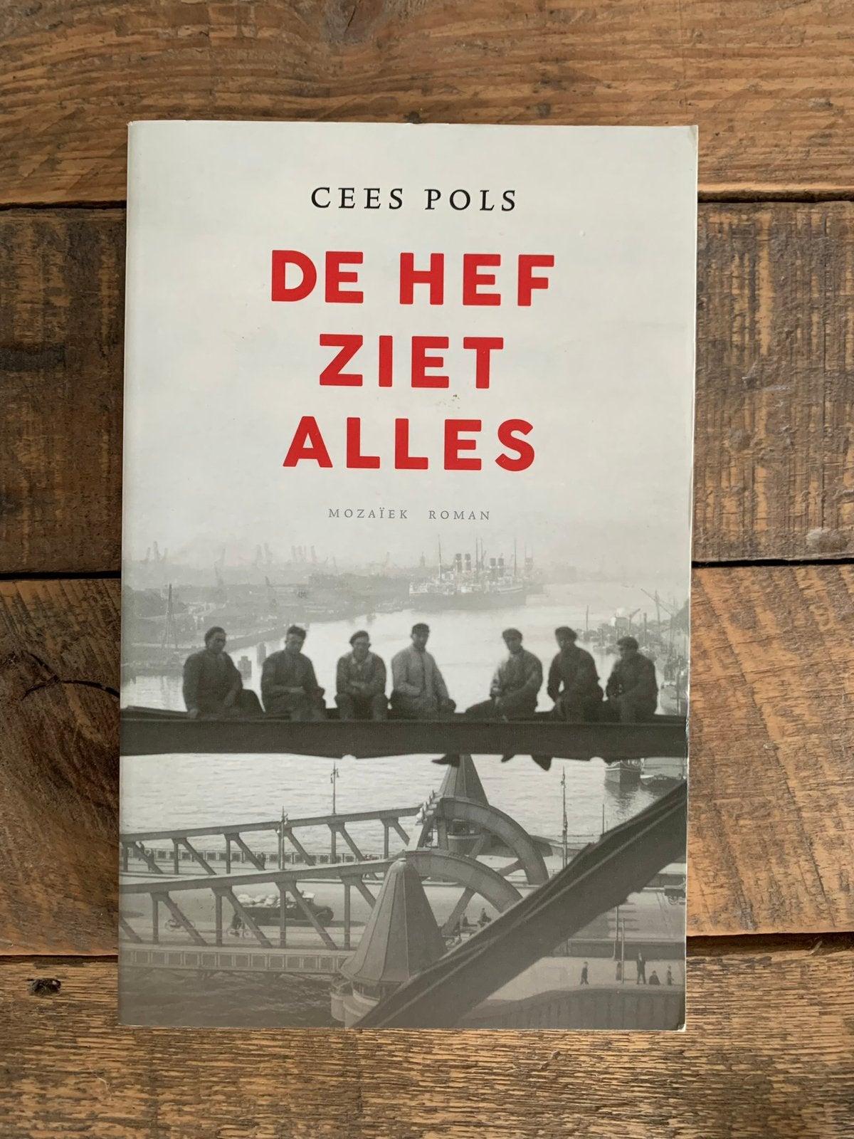 De hef ziet alles van Cees Pols, Ophalen of Verzenden, Zo goed als nieuw