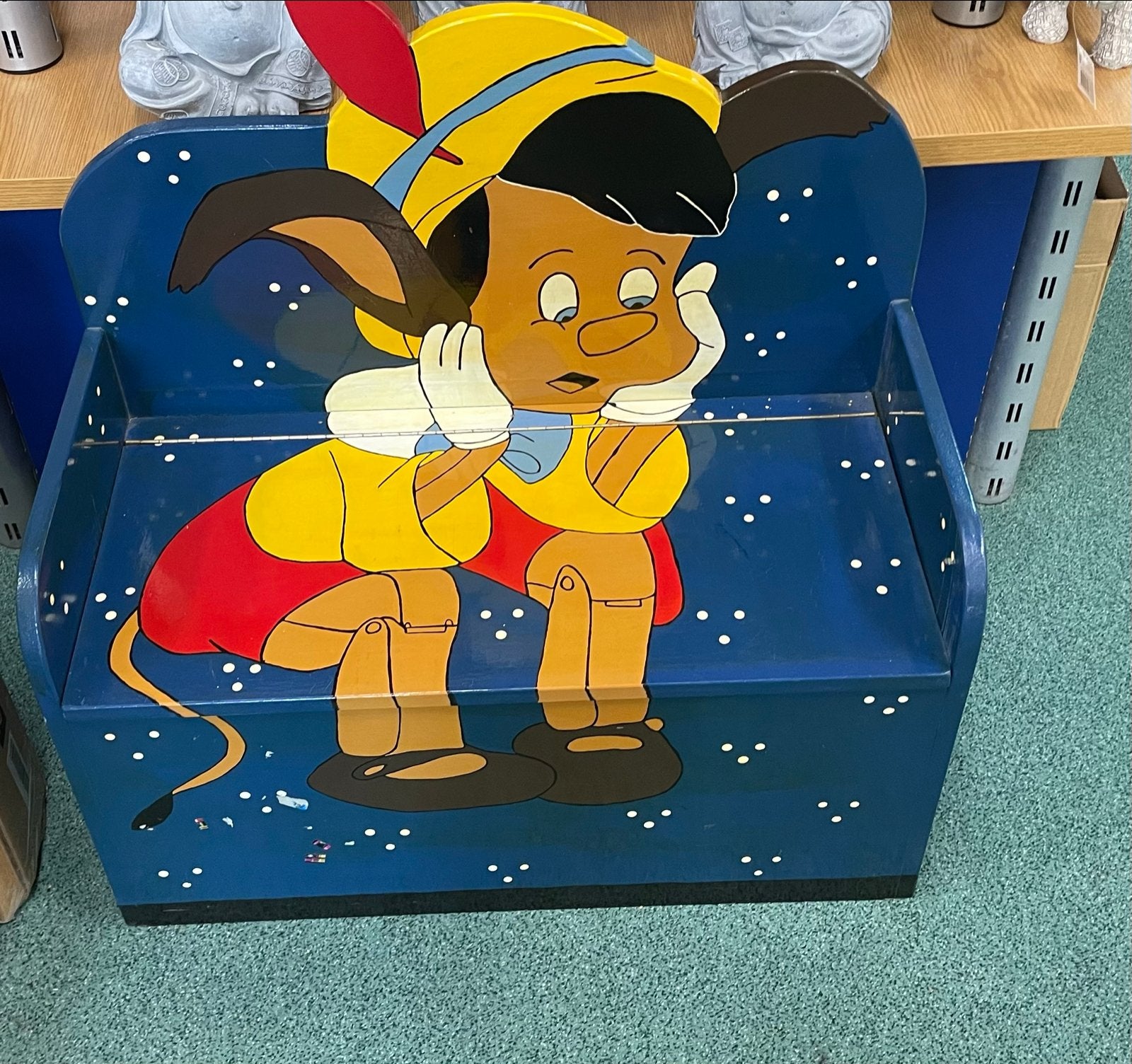 Leuk Pinokkio bankje met opbergruimte, Kinderen en Baby's, Kinderkamer | Tafels en Stoelen, Ophalen, Gebruikt, Stoel(en)