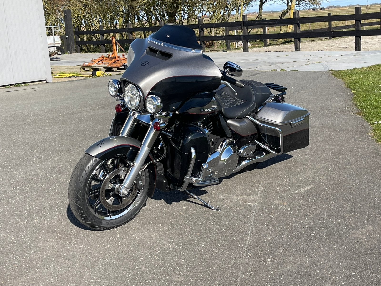 Harley Davidson 5HD touring ultra 103 - 2016 - Topstaat!, Motoren, 2 cilinders, Sportuitlaat, Occasion, Particulier