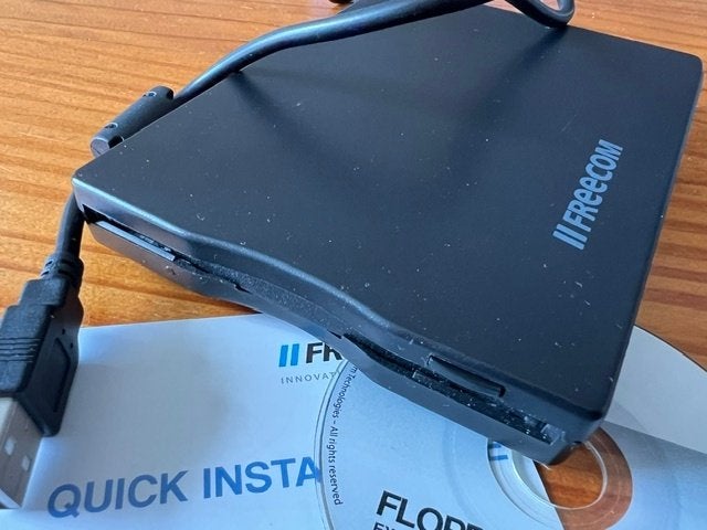 Freecom floppy disk drive 3,5"/ USB, Computers en Software, Ophalen of Verzenden, Zo goed als nieuw, Extern