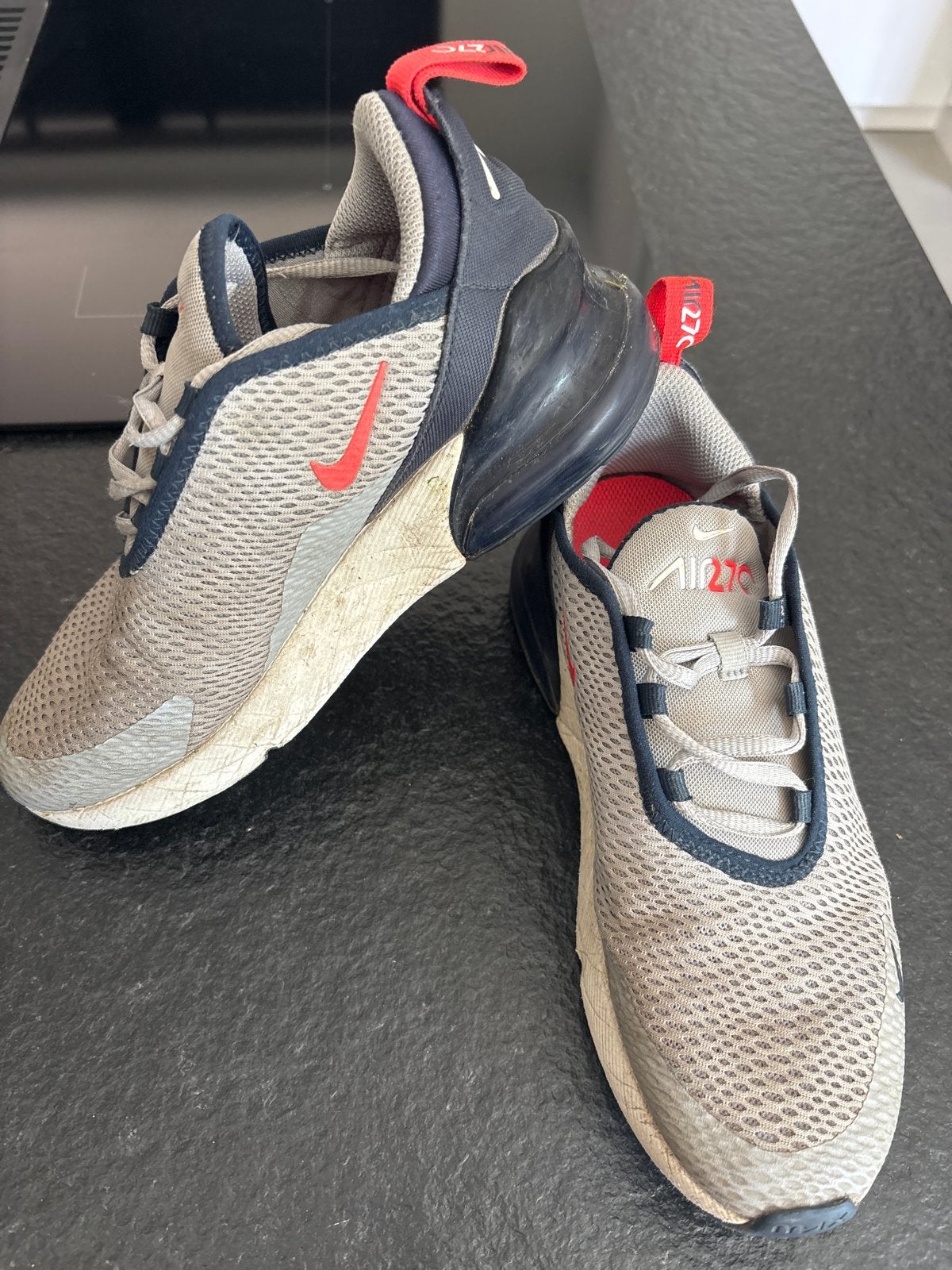 Nike Air Max 270 - Maat 35, Kinderen en Baby's, Kinderkleding | Schoenen en Sokken, Ophalen of Verzenden, Gebruikt, Jongen of Meisje