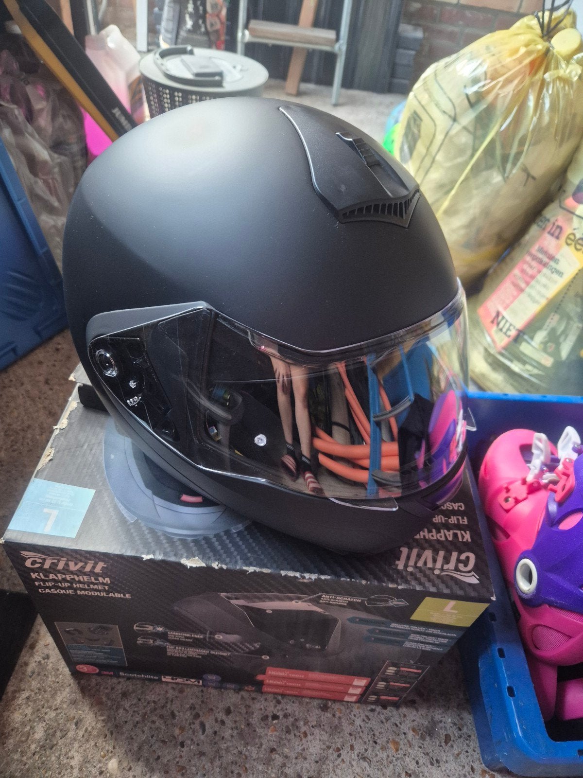 crivit helm, Ophalen, Zo goed als nieuw