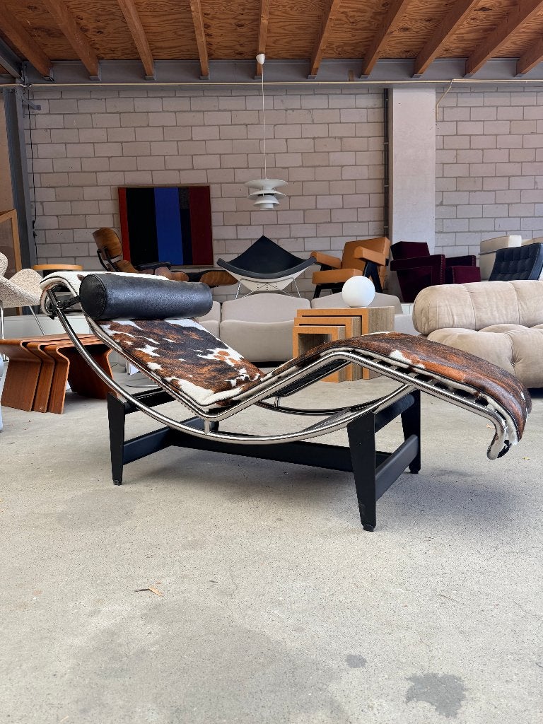 Cassina LC4 chaise longue in pony by Le Corbusier (nieuw), Ophalen, X, Eenpersoons, Nieuw