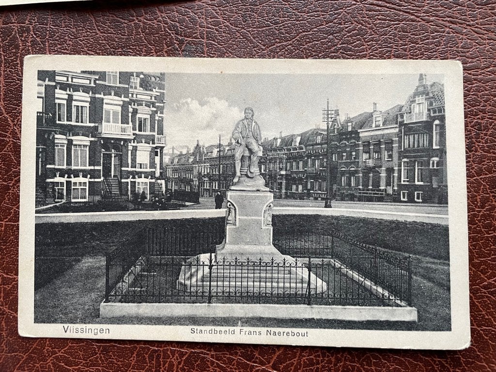 ansichtkaart van Vlissingen, Standbeeld Frans Naerebout., Verzenden, 1920 tot 1940, Zeeland