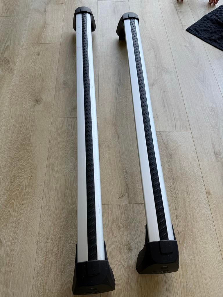 Toyota bZ4X originele aluminium wingbar dakdragers met slote, Auto diversen, Dakdragers, Ophalen, Zo goed als nieuw