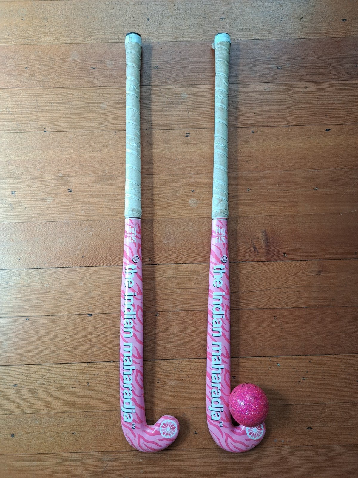 Hockeysticks The Indian Maharadja junior size 31 plus bal, Ophalen, Stick