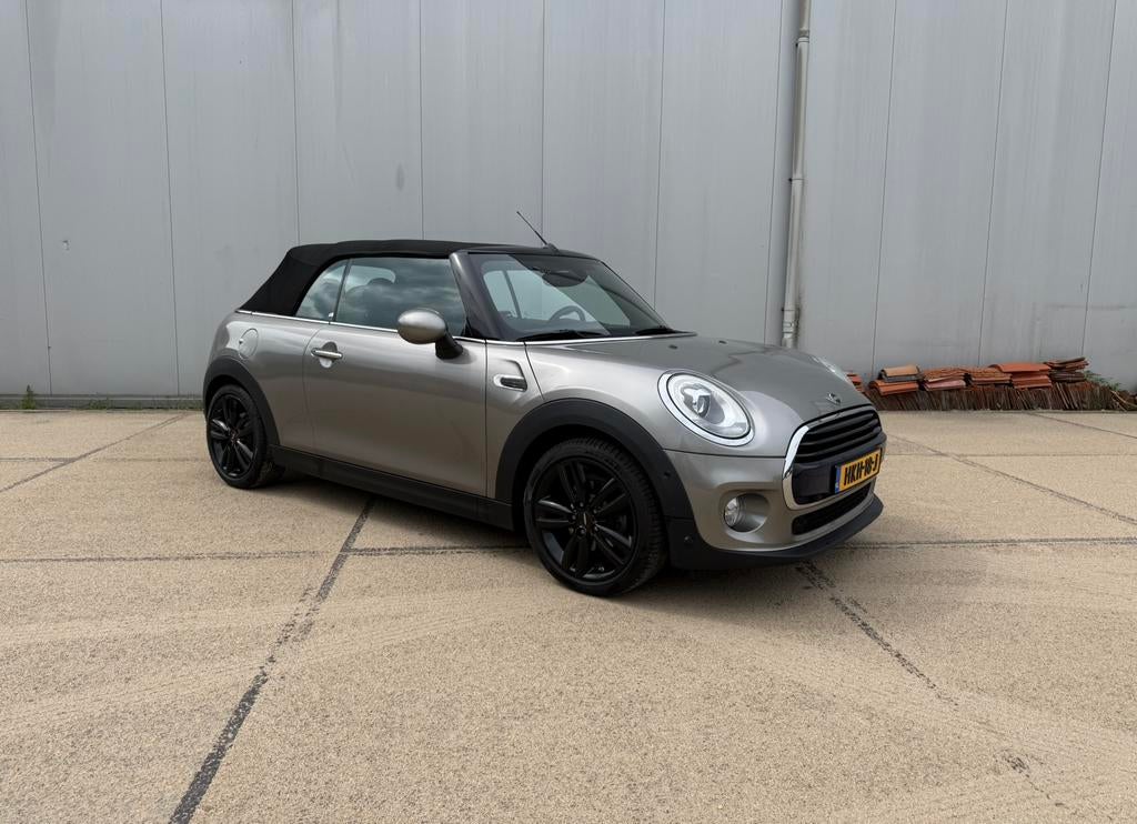 Mini Cabrio 1.5 136pk 2016 Grijs Full option, Auto's, Mini, Voorwielaandrijving, 136 pk, Cabriolet, 4 stoelen