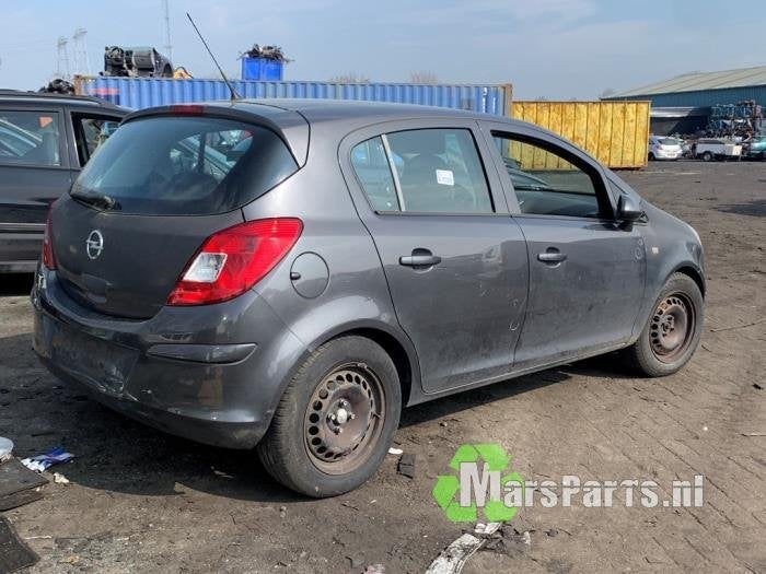 Dak van een Opel Corsa, Gebruikt, -, -, Opel