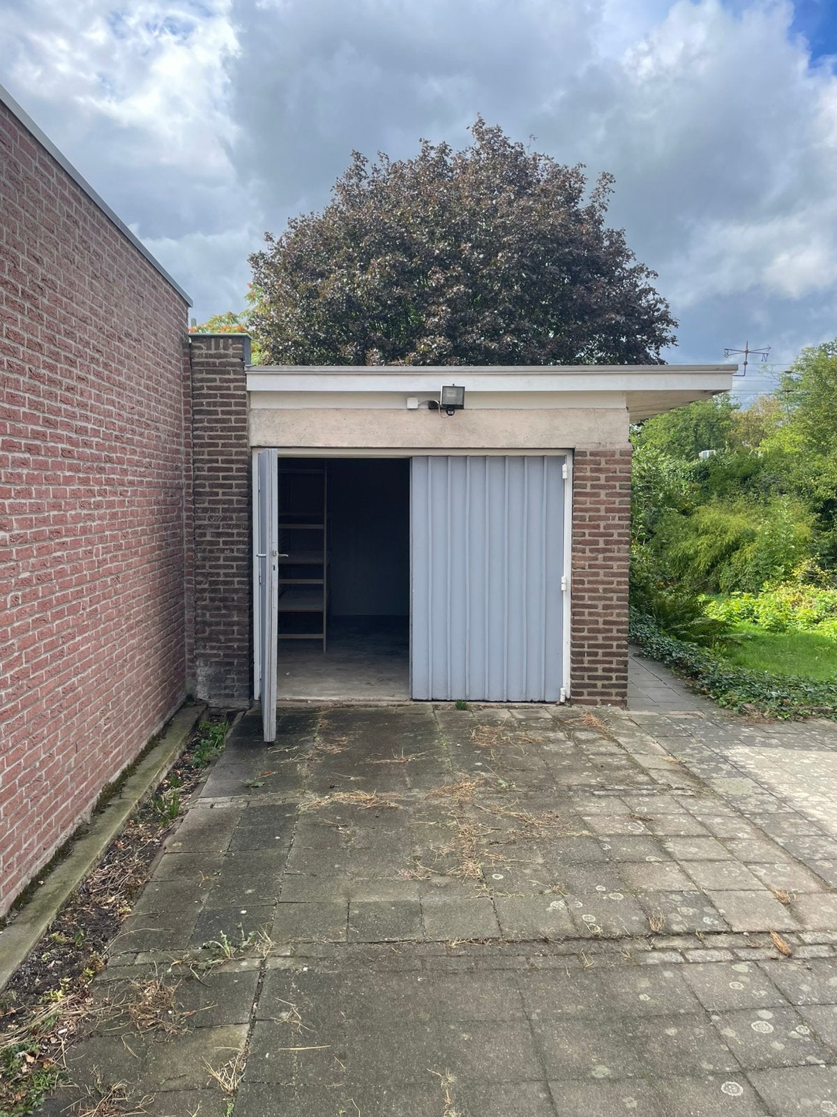 Garagebox voor opslag te huur Maastricht, Limburg