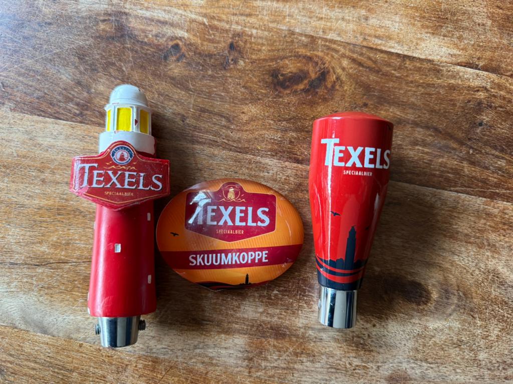 Texels biertap koppen en schild, Ophalen of Verzenden, Zo goed als nieuw, Reclamebord, Plaat of Schild, Overige merken