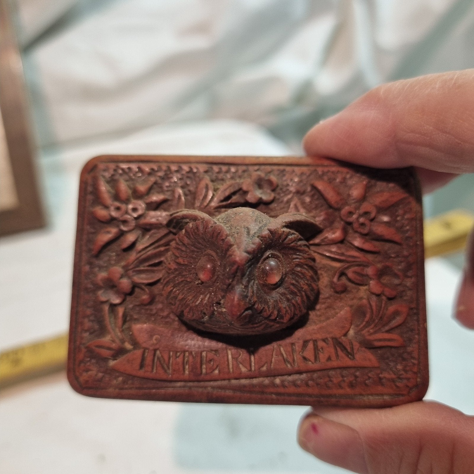 Antiek houten doosje met uil reliëf - Interlaken souvenir, Ophalen of Verzenden
