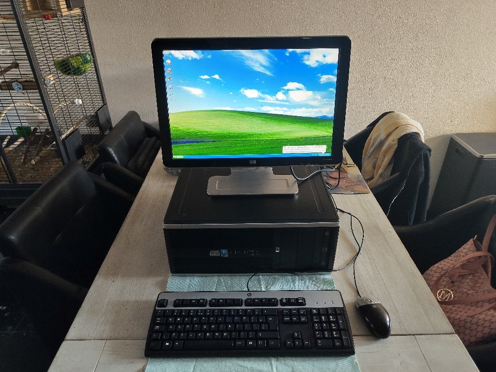 Complete Retro HP Gaming Set, Win XP, SSD ,9600GT, E8500, Ophalen, HP