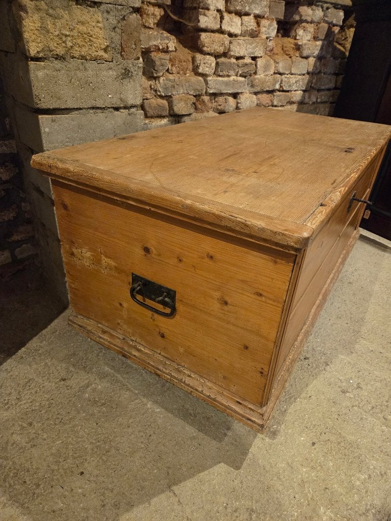 Oudgrenen dekenkist, Huis en Inrichting, Ophalen, 50 – 75, Gebruikt, 150 tot 200 cm