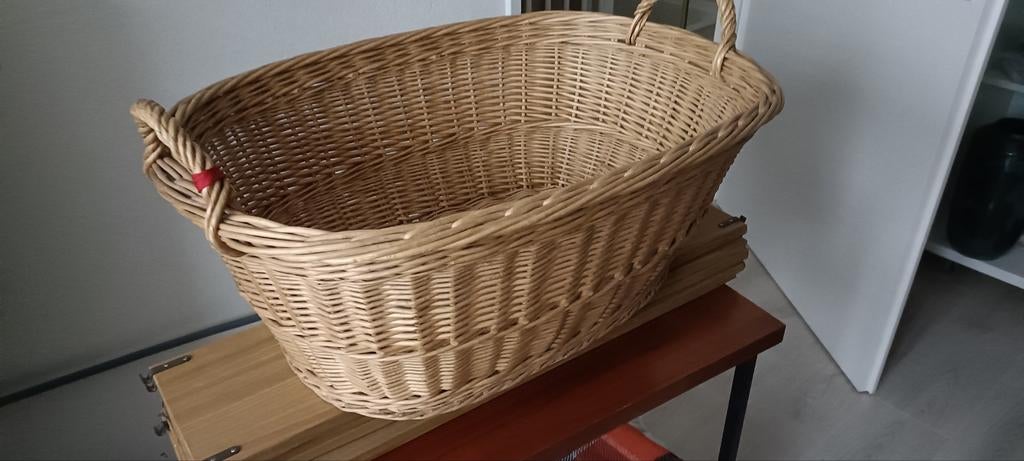 Brocante rieten wasmand uit de jaren '50, Antiek en Kunst, Ophalen