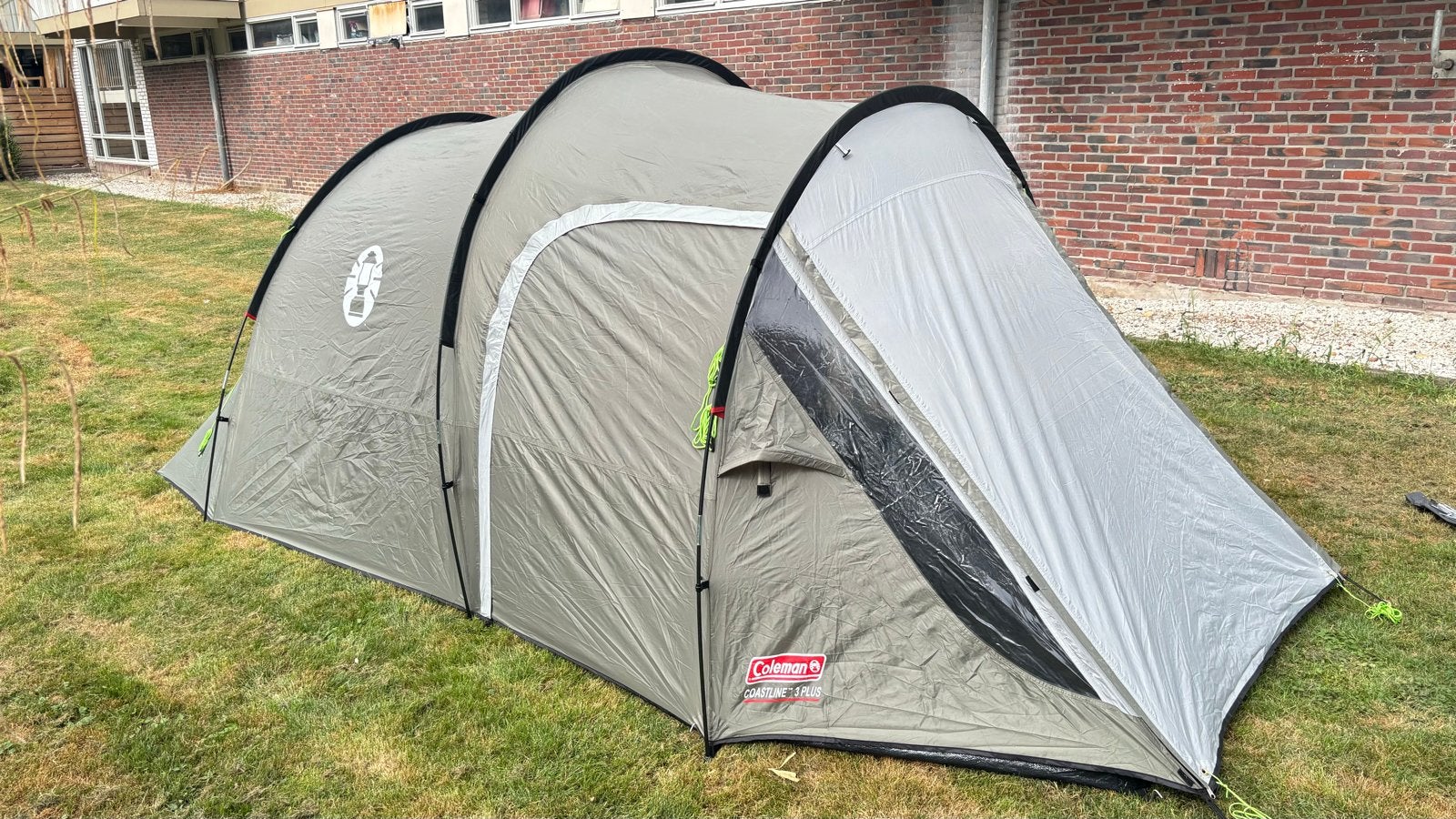 Coleman Coastline 3 Plus tent - 3 persoons tunneltent, Ophalen, Zo goed als nieuw, Tot en met 3