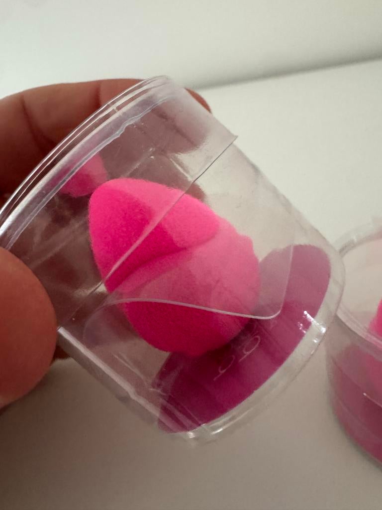 Twee mini beauty blender roze make-up sponsjes in doosjes, Gehele gezicht, Nieuw, Ophalen of Verzenden, Roze