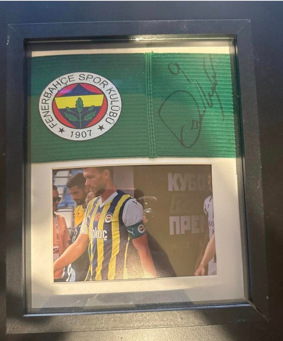 aanvoerdersband gedragen door Dzeko + handtekening + Tadic, Ophalen of Verzenden, Zo goed als nieuw, Buitenlandse clubs, Shirt