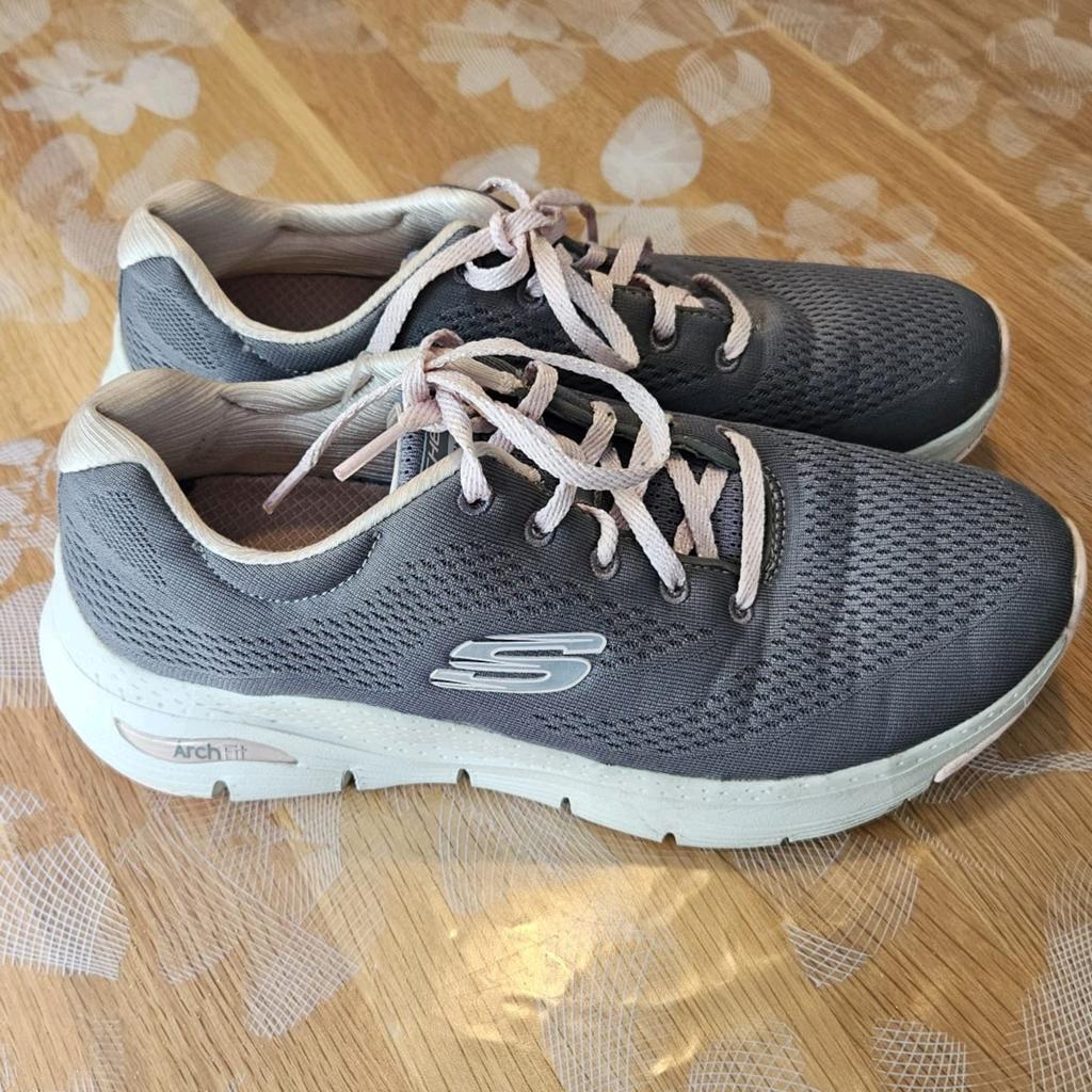 Skechers Arch Fit sneakers - Grijs met roze accenten, Skechers, Ophalen of Verzenden, Grijs, Sneakers of Gympen