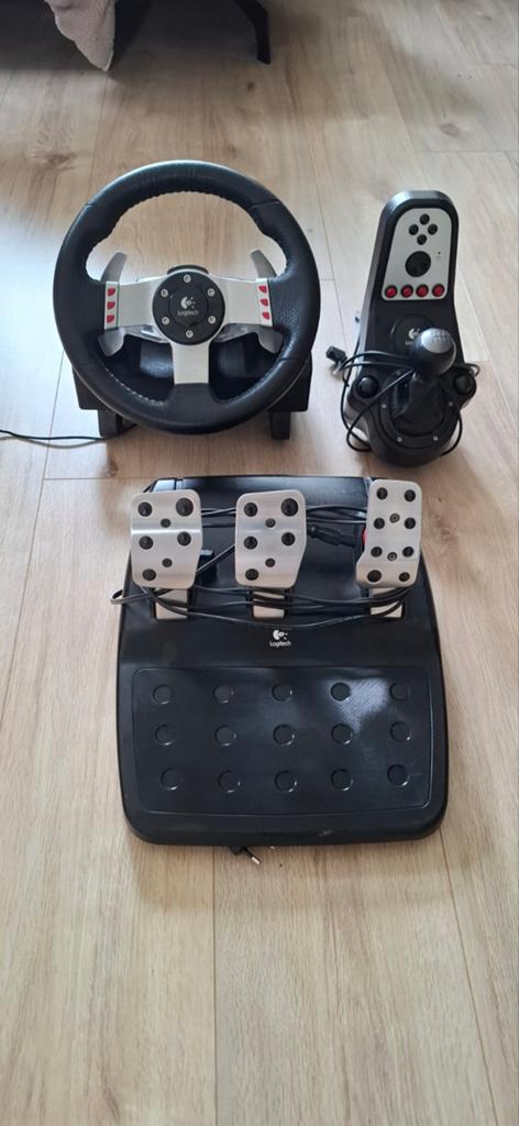 Logitech G27 met schakelpook, Racestoel, Ophalen of Verzenden, Zo goed als nieuw, Verstelbaar