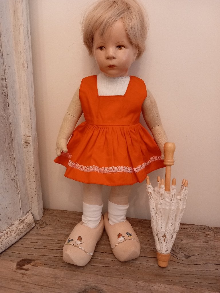 Vintage rood poppen jurkje overgooier., Ophalen, Zo goed als nieuw, Kleertjes