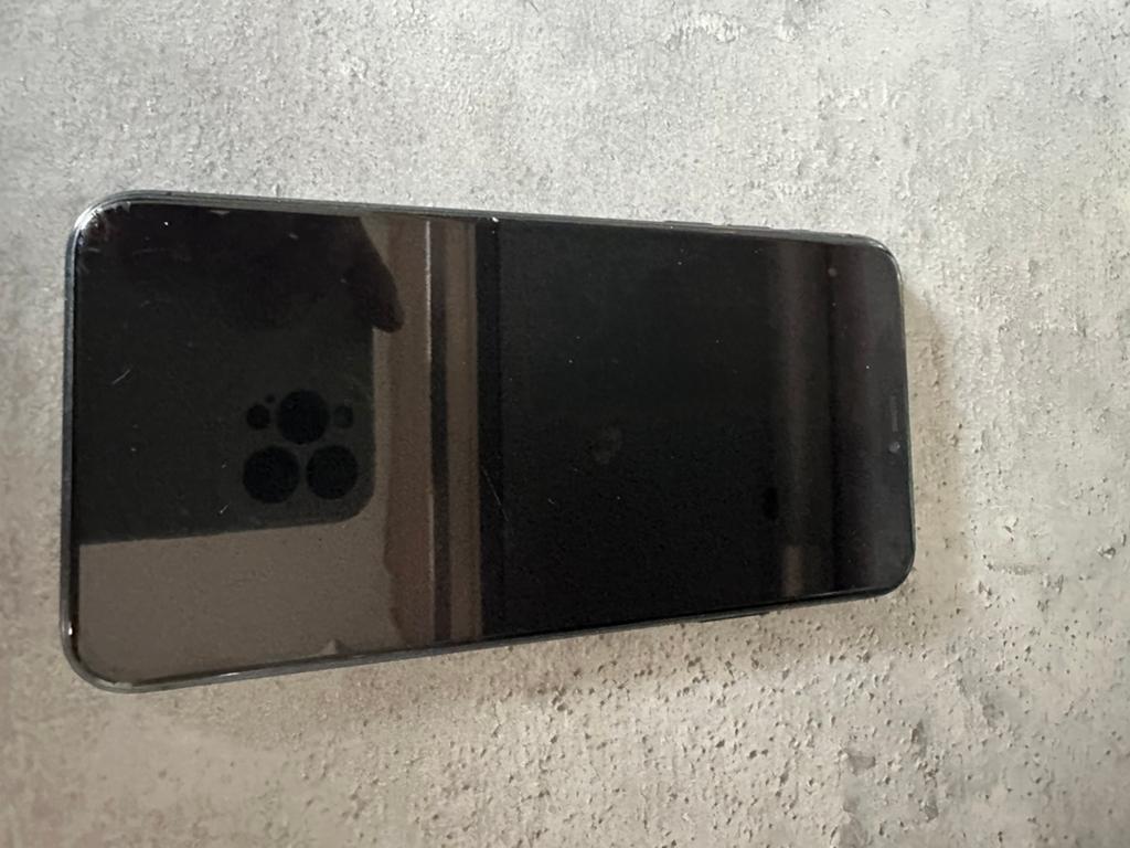 Iphone 11 pro max 64 gb met nieuwe batterij 100%, Telecommunicatie, Ophalen, Zo goed als nieuw, 64 GB, IPhone 11