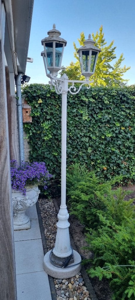 Lantaarn staand aluminium met bijbehorende wandlantaarn, Tuin en Terras, Buitenverlichting, Ophalen, Gebruikt, Staande lamp, Aluminium