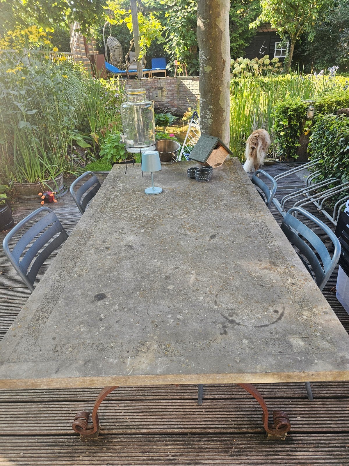 Grote tuintafel met stenen blad en metalen onderstel, Tuin en Terras, Ophalen, Gebruikt, Rechthoekig, Metaal