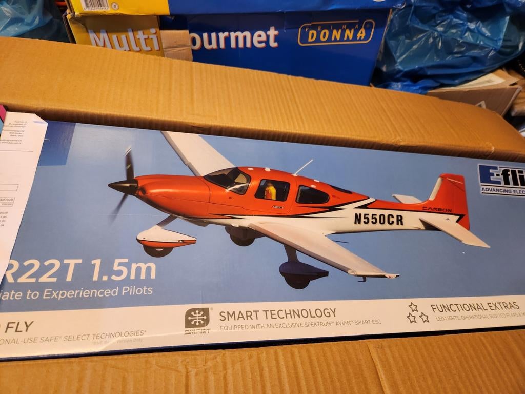 Nieuwe Horizon Cirrus SR22T met Spektrum ontvanger, Nieuw, Groter dan 1:72, Vliegtuig, Ophalen