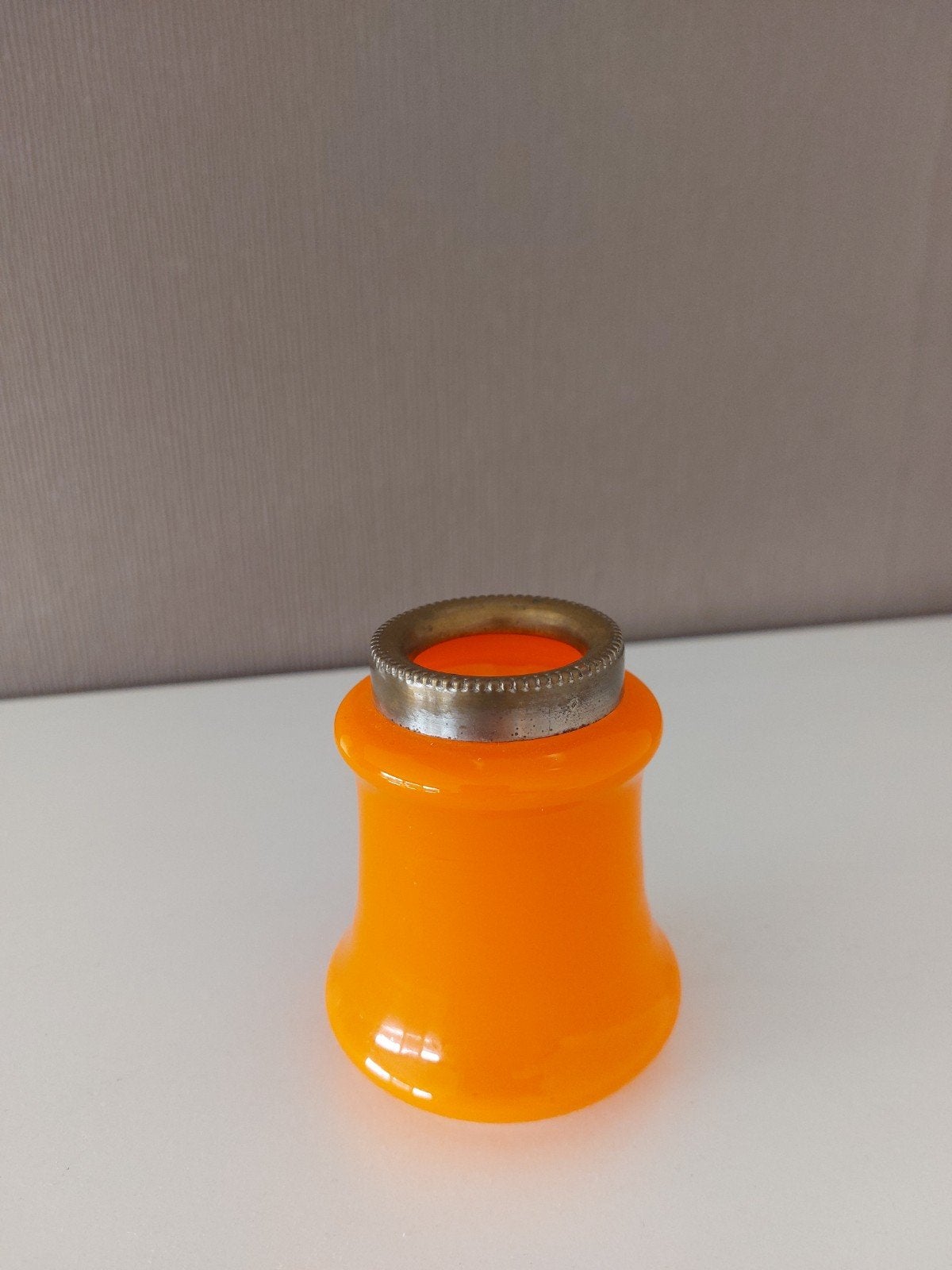 Vintage Oranje Glazen Oogdouche Cup met Metalen Rand, Ophalen