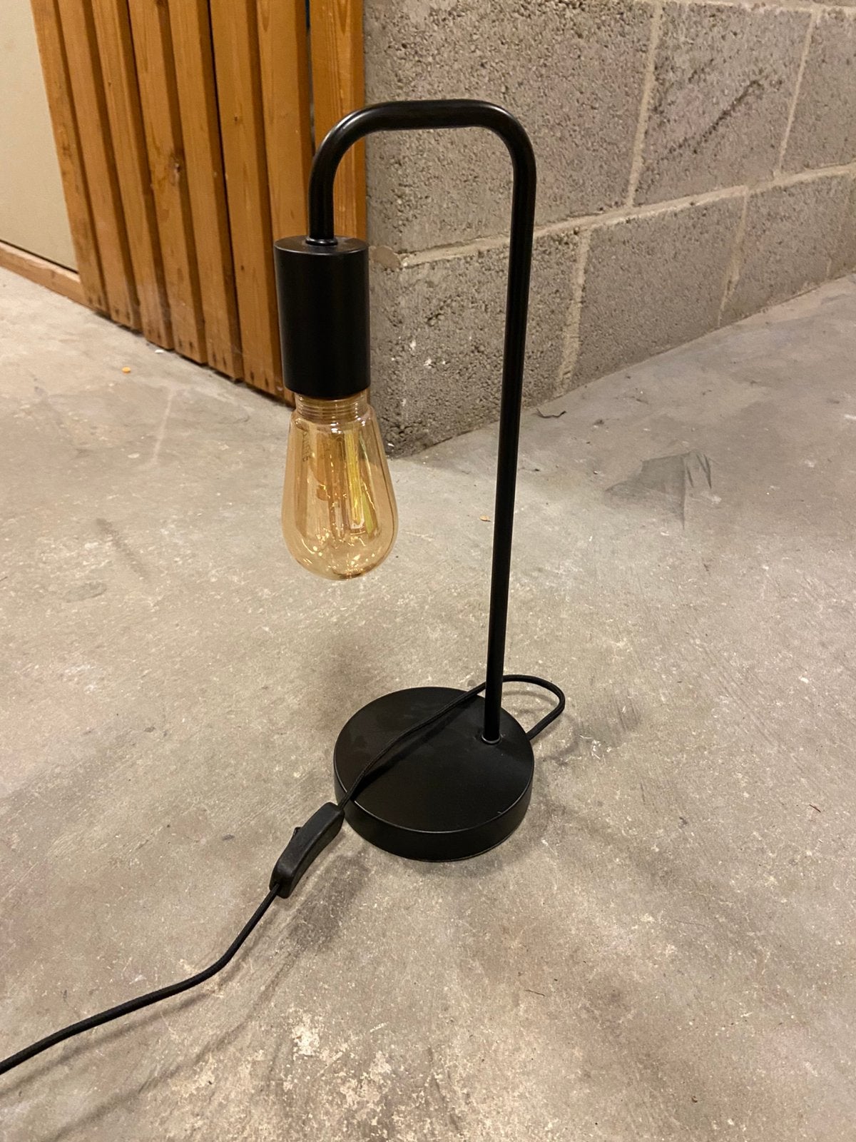 Lamp met peertje, Huis en Inrichting, Lampen | Tafellampen, Ophalen, Zo goed als nieuw