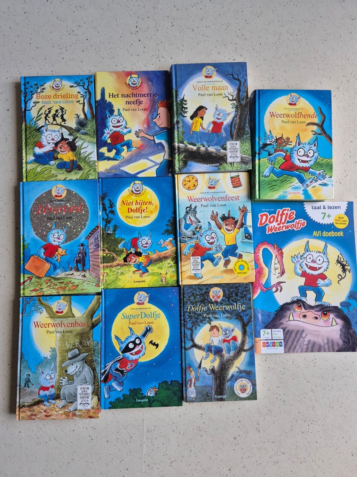 10 x Dolfje Weerwolfje boeken - Paul van Loon, Ophalen, Zo goed als nieuw, Fictie algemeen