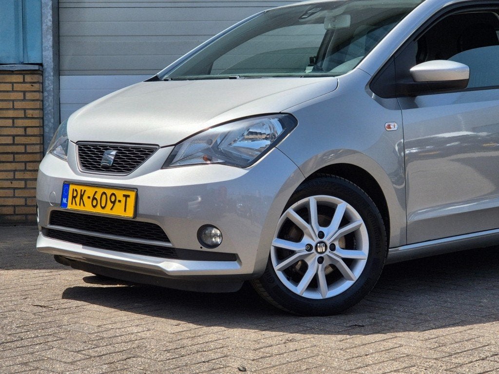 SEAT Mii 1.0 STYLE INTENSE, Voorwielaandrijving, Electronic Stability Program (ESP), Gebruikt, 31 €/maand