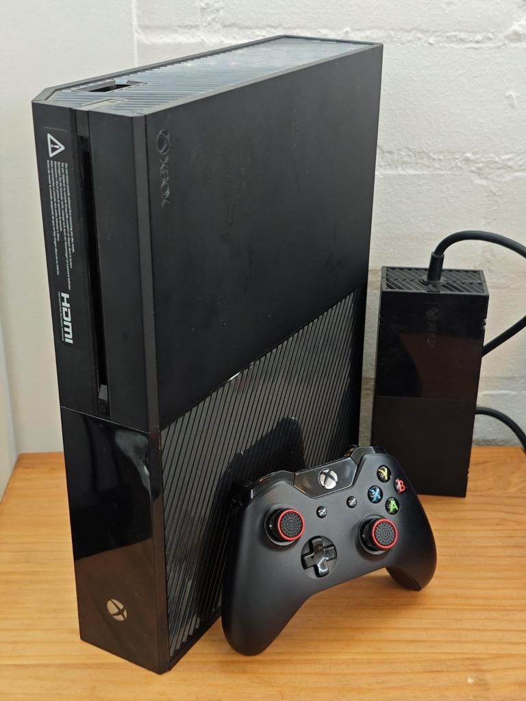 Xbox One 500GB Zwart met controller en adapter, Spelcomputers en Games, Spelcomputers | Xbox One, Xbox One, Ophalen of Verzenden