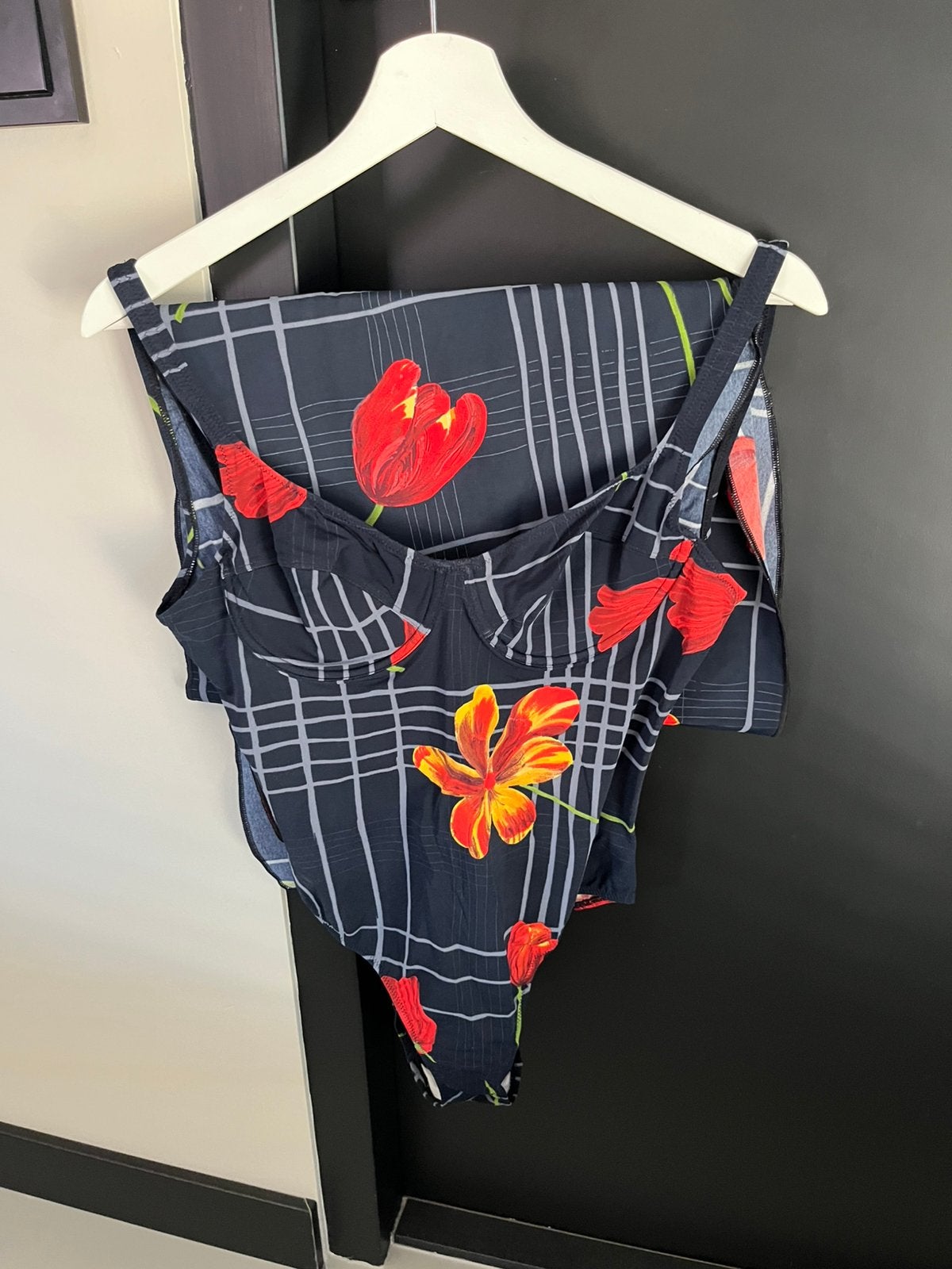 Huit badpak tulpenprint grijs rood groen M 85B, Kleding | Dames, Ophalen of Verzenden, Zo goed als nieuw, Rood, Badpak
