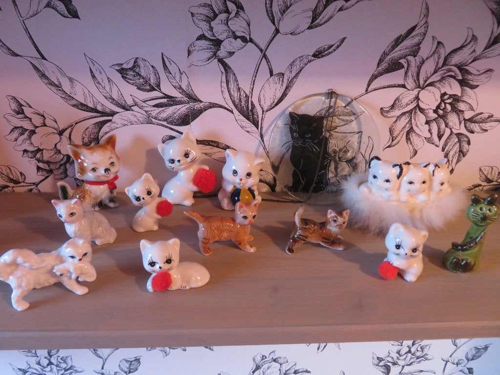 Verzameling beeldjes van poezen/ katten, Ophalen of Verzenden, Zo goed als nieuw, Hond of Kat, Beeldje of Figuurtje