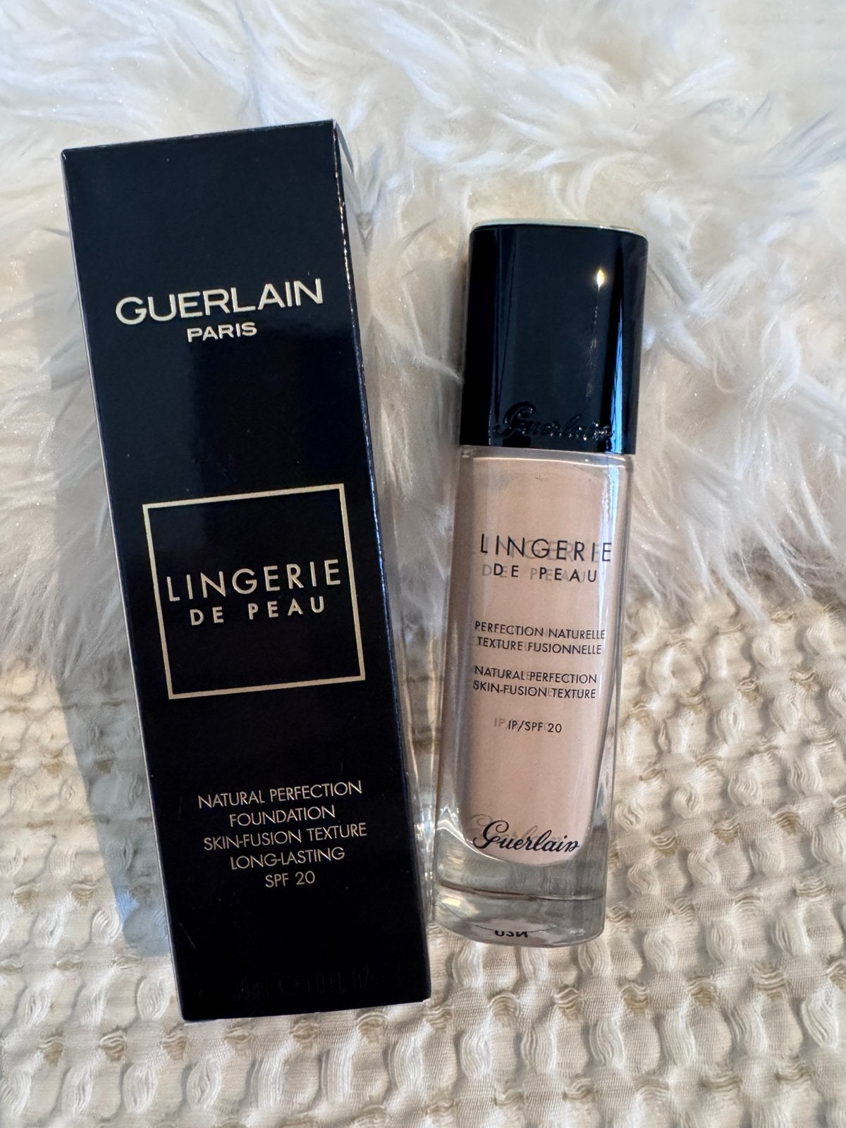 Guerlain paris nieuw fluid foundation 2N, Overige kleuren, Gehele gezicht, Nieuw, Ophalen of Verzenden