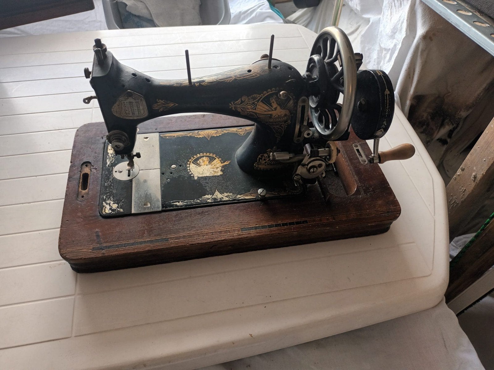 antieke naaimachine, Antiek en Kunst, Ophalen of Verzenden