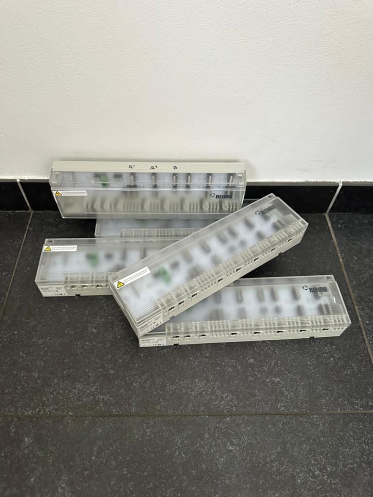 Rehau regelbalk, Ophalen, Zo goed als nieuw, Minder dan 50 watt, Overige typen