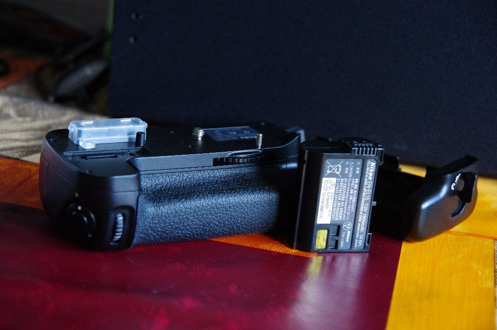 Meike MK-D7000 grip voor Nikon D7000, Overige merken, Ophalen of Verzenden, Zo goed als nieuw, Nikon