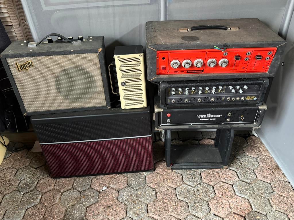 Versterkers line 6 squier buizen amp defect, Muziek en Instrumenten, Ophalen, Zo goed als nieuw