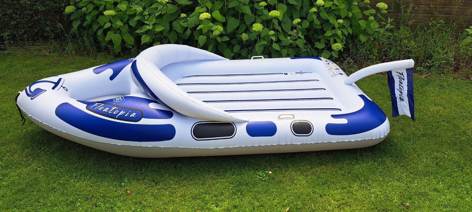 Rubberboot met 3 peddels en elektrische pomp, Ophalen of Verzenden, Zo goed als nieuw