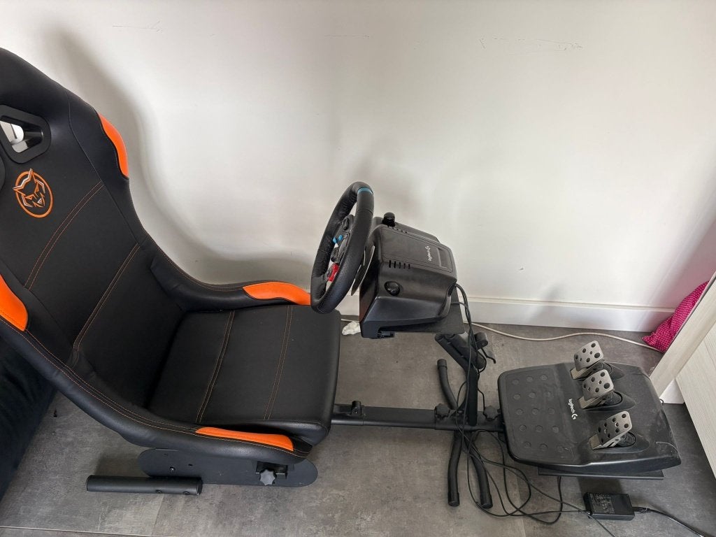 Logitech G29 Racestuur met Qware Playseat, Ophalen, Racestuur, PlayStation, Zo goed als nieuw