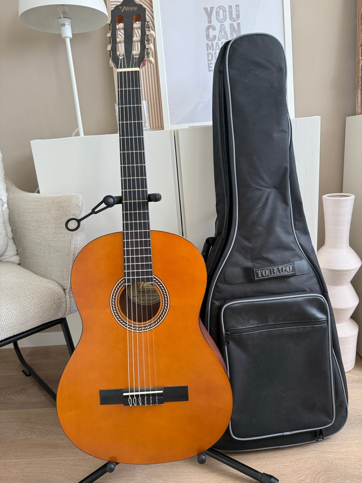 Valencia VC204H akoestische gitaar - Nieuwstaat, Ophalen, Zo goed als nieuw, Klassieke of Spaanse gitaar, Met koffer