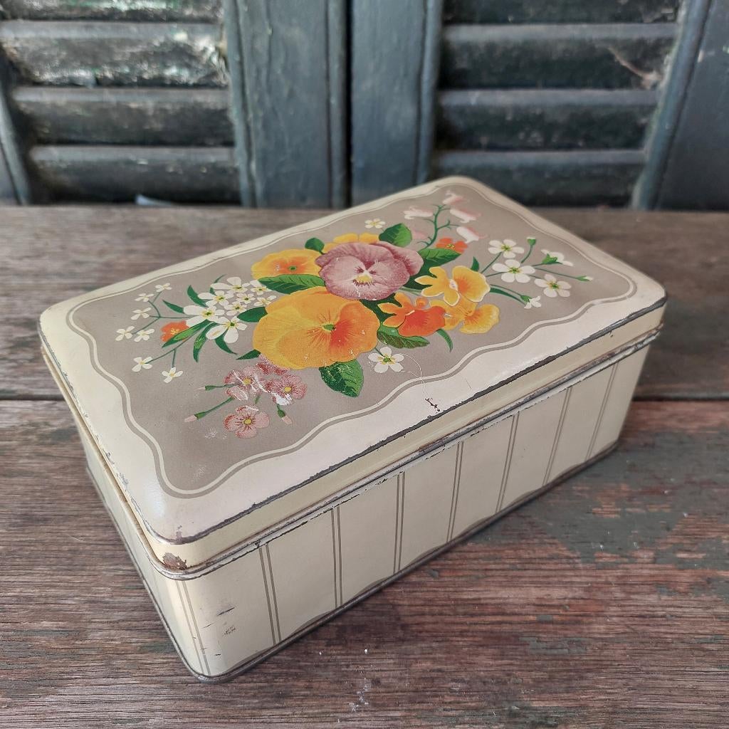 Mooi sierlijk koekblik uit de jaren '30 van Verkade, Ophalen of Verzenden, Gebruikt, Koek(jes), Verkade