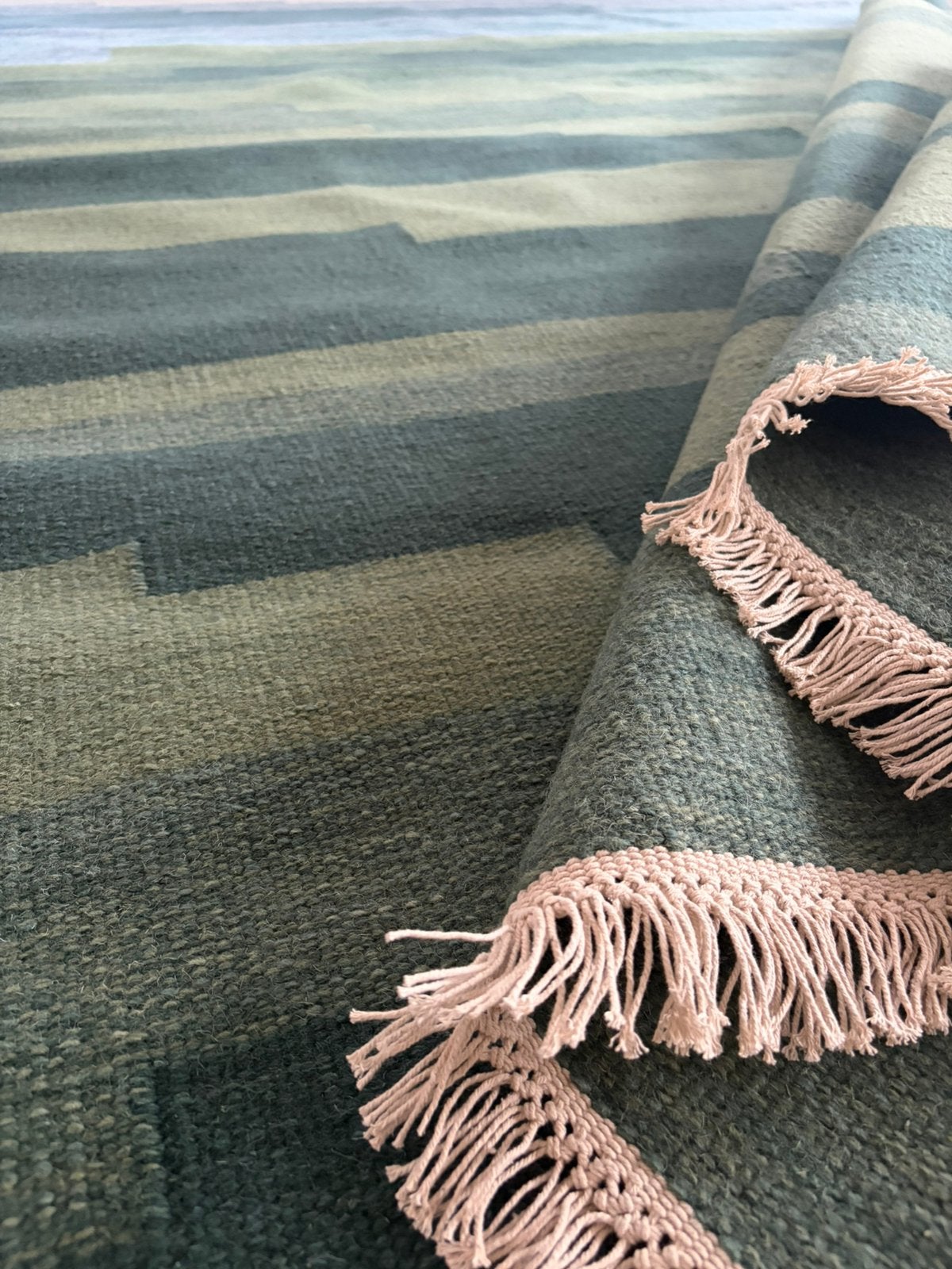 NIEUW handgeweven groot wollen vloerkleed Schiermonnikoog, Geen, Geen, Ophalen of Verzenden, 200 cm of meer
